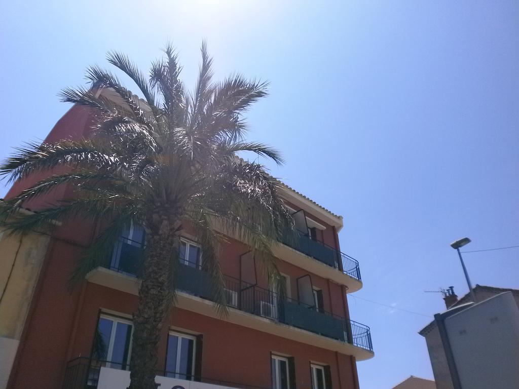 Hotel Merea La Londe-les-Maures Eksteriør billede